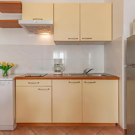 公寓 Rok 1 By Interhome 普拉