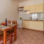 Apartment Rok 1 By Interhome Pula