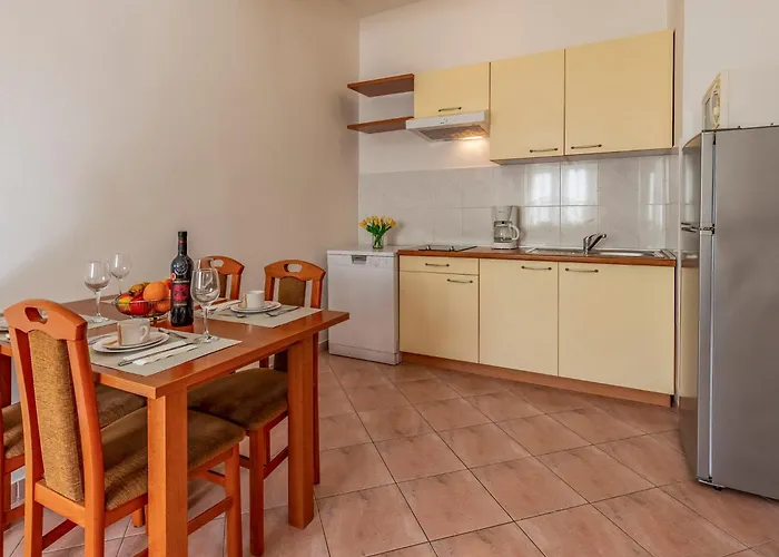 아파트 Rok 1 By Interhome 풀라