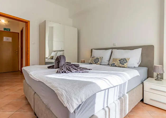 아파트 Rok 1 By Interhome 풀라